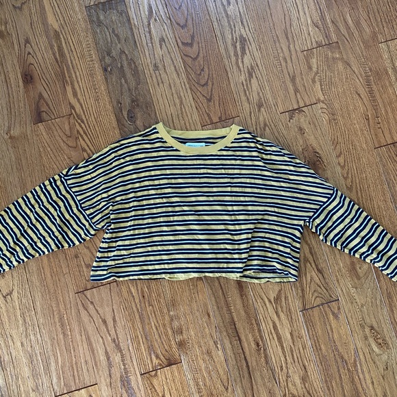 UO Jana Striped Long Sleeve Tee - Picture 2 of 3